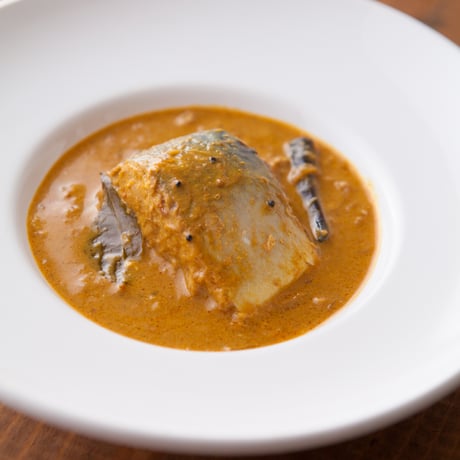 山椒魚の食卓セット｜鯖・海老・チキンカレーとmomo 4品〖冷凍品〗