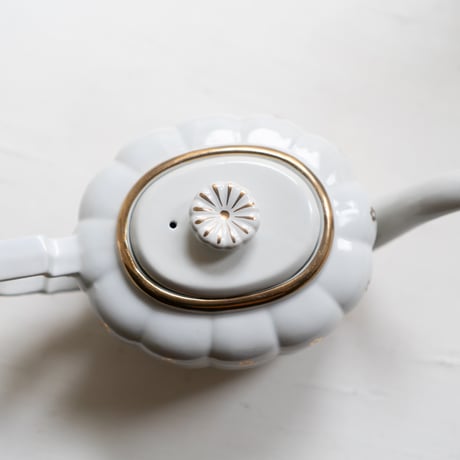Gefle “Aladdin” Teapot by Arthur Percy, Sweden 1940s