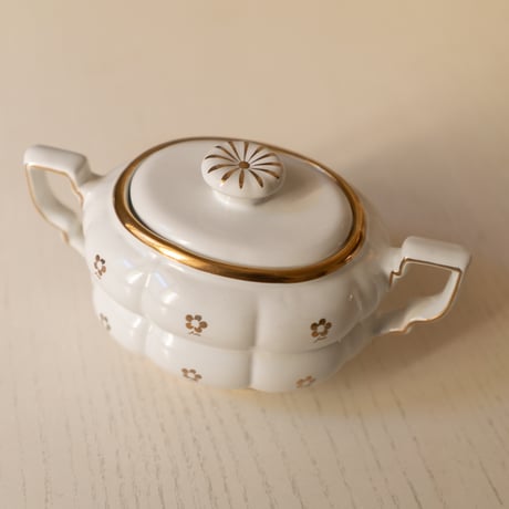 Gefle “Aladdin” Sugar Bowl by Arthur Percy, Sweden 1940s