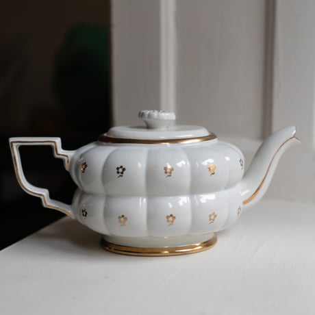Gefle “Aladdin” Teapot by Arthur Percy, Sweden 1940s