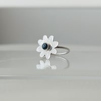 【11号】オニキスと銀のお花のリング