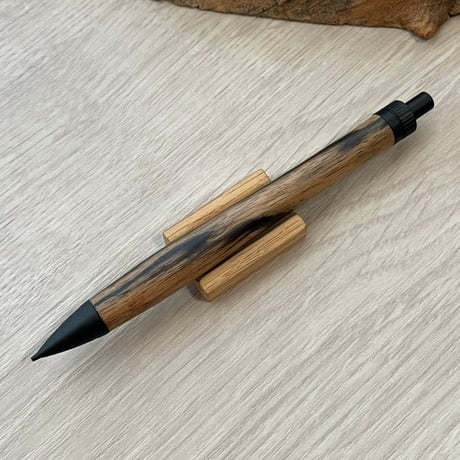 黒柿 / UMA 木軸シャープペンシル / ブラック金具 【一点もの！607007】 ボールペンに変更可能・金具色の変更可能