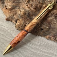 胡桃・ブラックウォールナット・上杢 / SINPEN / 2つの内部機構を持つ