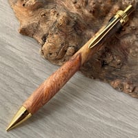 花梨瘤紅白 / UMA 木軸シャープペンシル / ゴールド金具 【一点もの！608234】 ボールペンに変更可能・金具色の変更可能
