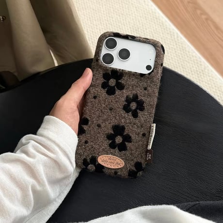 【お取り寄せ商品】iPhoneケース スマホケース iPhone18  iPhone17 iPhone16 iPhone15 ブラウン 花柄 秋冬 韓国 M7219