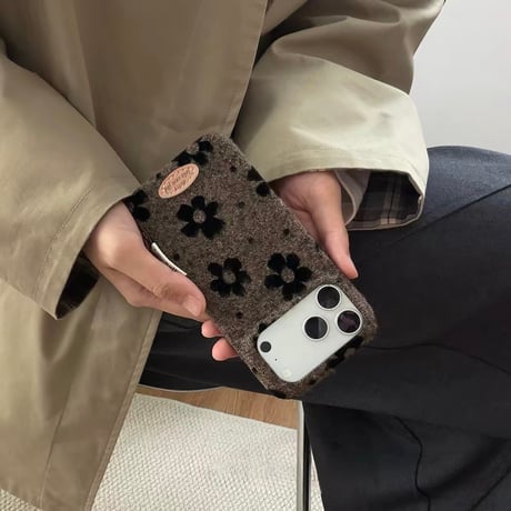 【お取り寄せ商品】iPhoneケース スマホケース iPhone18  iPhone17 iPhone16 iPhone15 ブラウン 花柄 秋冬 韓国 M7219