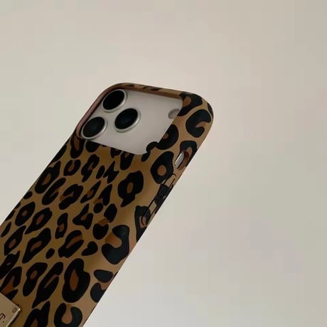 K23301 レオパードファーショルダー付きiPhoneケース