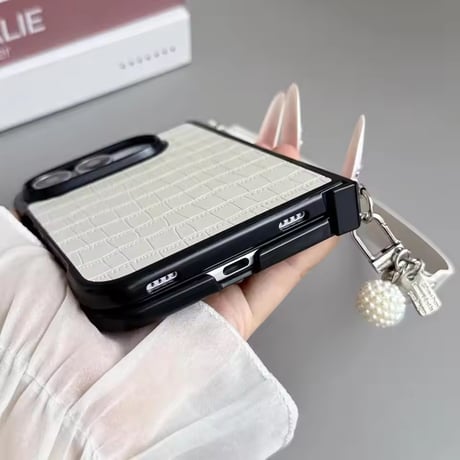 K23295 クロコ調ストラップ付きiPhoneDuoケース