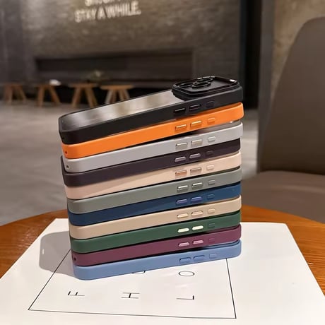 L62526 カラーフレームクリアMagSafeiPhoneケース