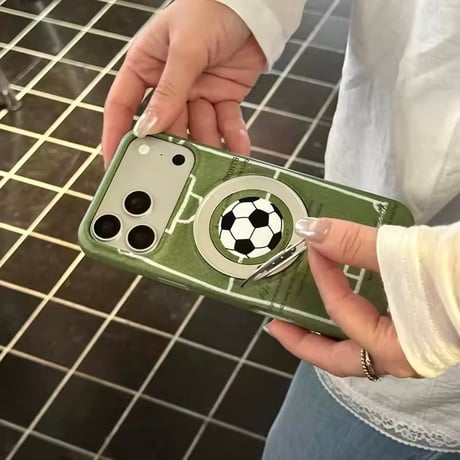 K23207 サッカーフィールド MagSafe対応リング付き iPhoneケース