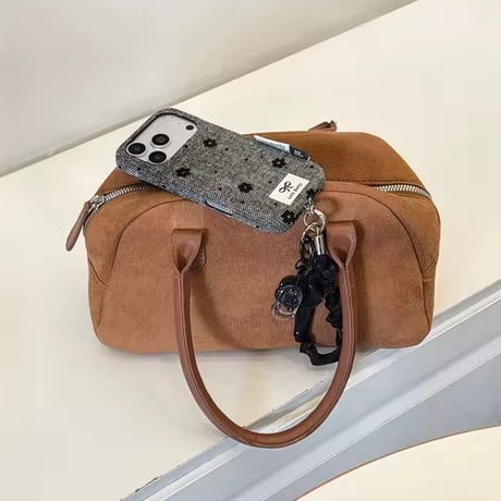 K23334 フラワーチャームストラップ付きiPhoneケース