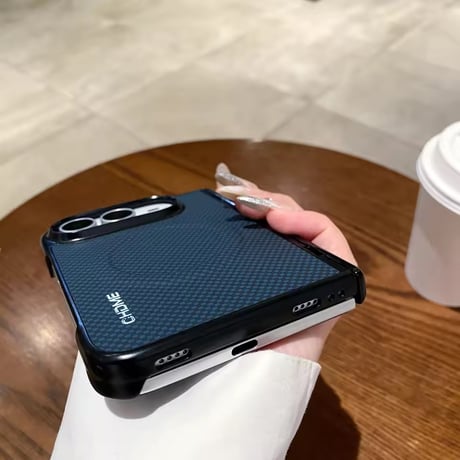 S75999 カーボンテクスチャiPhoneDuoケース