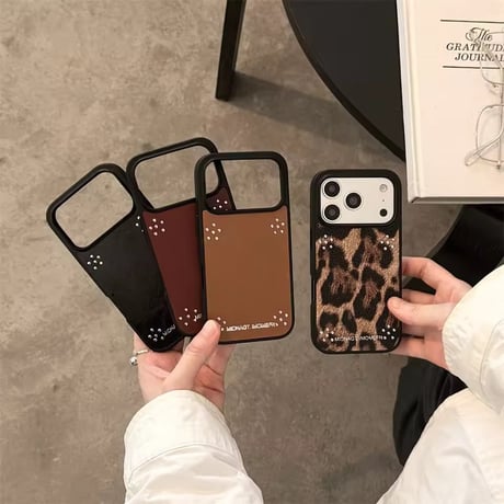 S76007 ヴィンテージスタッズiPhoneケース