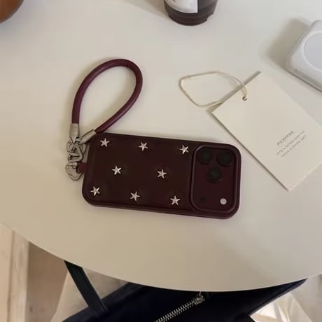K23335 スターモチーフストラップ付きiPhoneケース