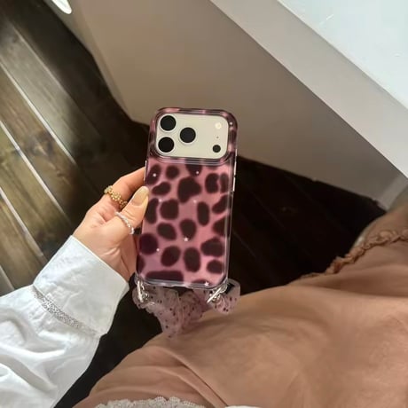 K23303 レオパードフリルハンドストラップ付きiPhoneケース