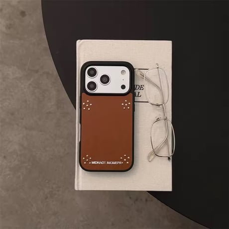 S76007 ヴィンテージスタッズiPhoneケース