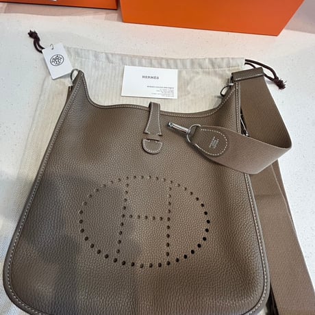 エルメス エブリン3 29/PM エトゥープ トリヨンクレマンス シルバー金具 HERMES Evelyne3 【中古品】