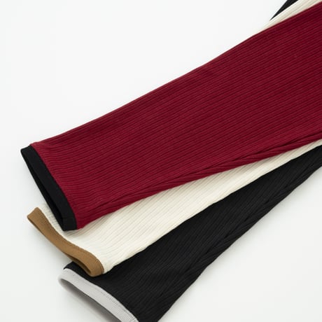 【MOUNTAIN DAISY PRODUCTS】 Hike Rib Mockneck