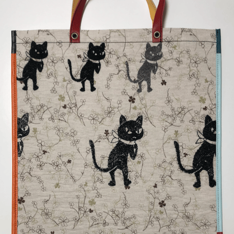 裏貼りハトメトートバッグ☆刺繍テキスタイル☆幸せのクローバークロッチ （縦40m ×37cm）