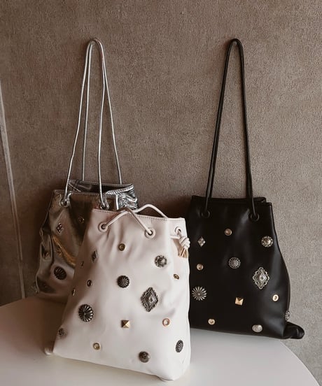 concho×studs shoulder bag