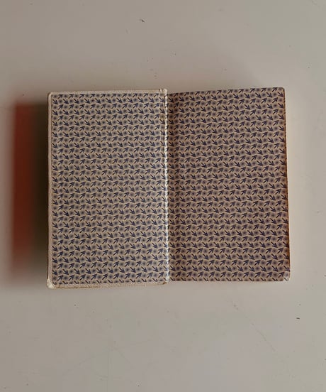 【スペイン蚤の市】 vintage mini prayer book  1940年代もの