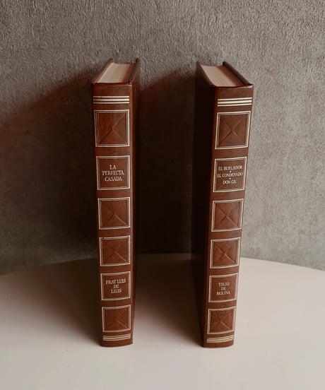 【スペイン蚤の市】vintage oldbook