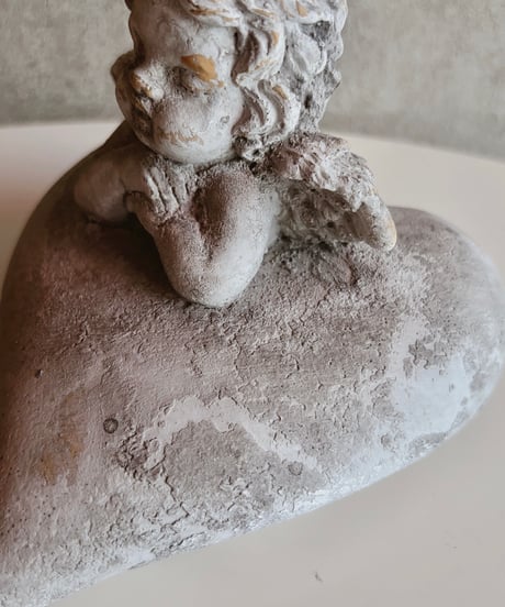heart stone angel objet