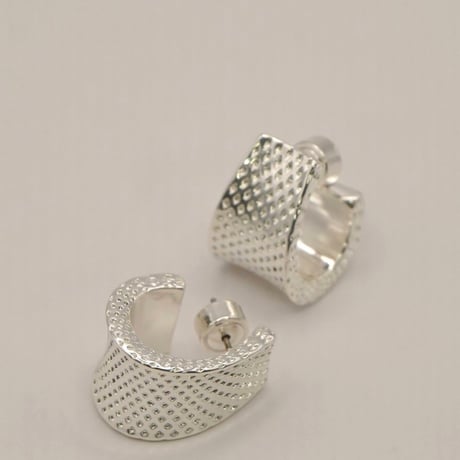 【CHIGNON】ﾄﾞｯﾄﾜｲﾄﾞﾌｰﾌﾟﾋﾟｱｽ