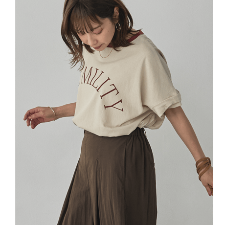 【hunch】ビンテージスラブ ネック配色ロゴTシャツ