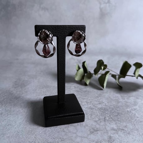 【charmaer】クリスタルツイストピアス