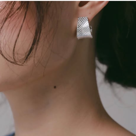 【CHIGNON】ﾄﾞｯﾄﾜｲﾄﾞﾌｰﾌﾟﾋﾟｱｽ