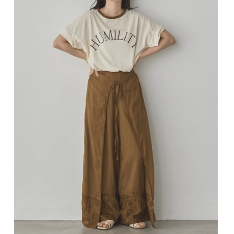 【hunch】ビンテージスラブ ネック配色ロゴTシャツ