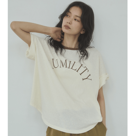 【hunch】ビンテージスラブ ネック配色ロゴTシャツ