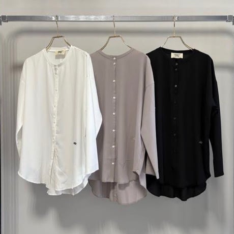 【MARGAUX VINTAGE 2027 PS】シアーロゴ刺繍ブラウス -
