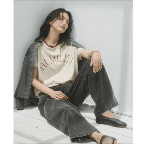 【hunch】ビンテージスラブ ネック配色ロゴTシャツ