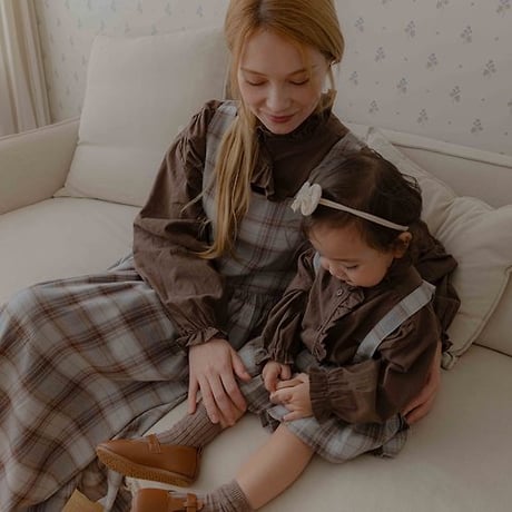 [予約] Leah Frill Blouse (Mom)/ OREN by Hibyebebe