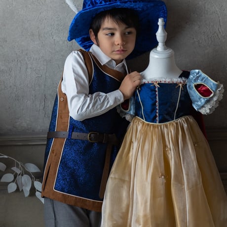 [予約] Royal Blue Feather Hat