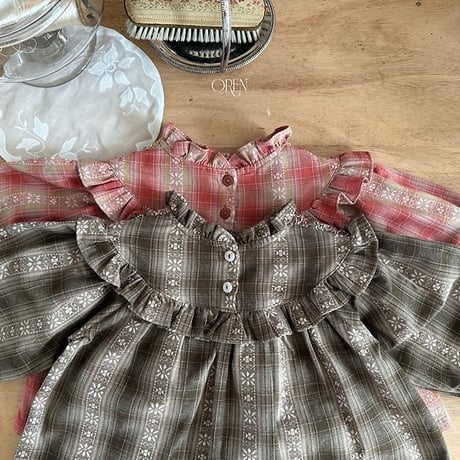 [予約] Mathilde Smocked Blouse/ OREN by Hibyebebe