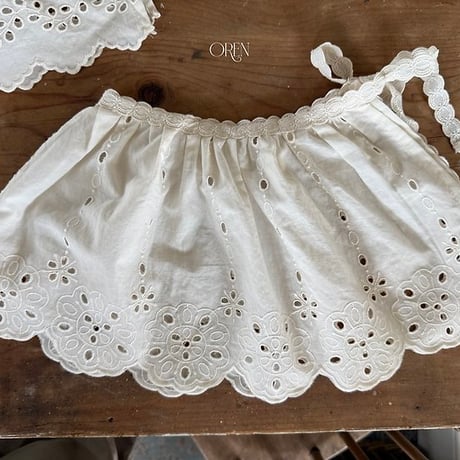 [予約] Olive + Garden Lace Apron/ OREN by Hibyebebe