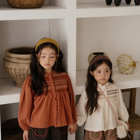 [予約] Merci Smocked Blouse/ OREN by Hibyebebe