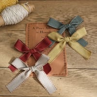 [予約] Stitch ribbon hairpin/  Puella FLO