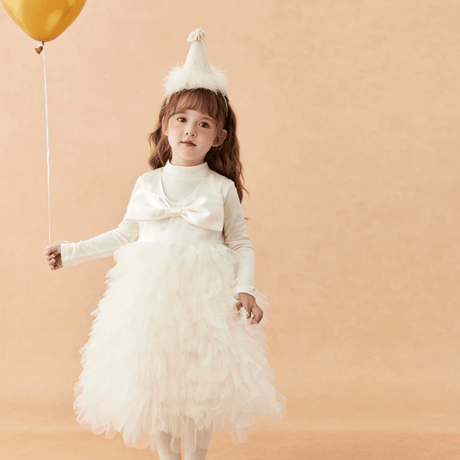 [予約] Milky Petal Bow Dress
