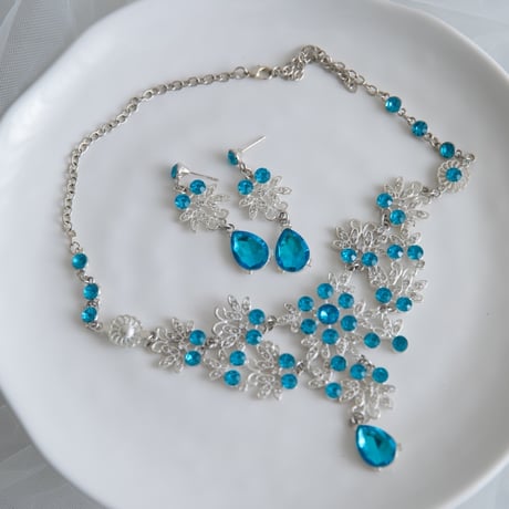 [予約] Aqua Bloom Jewelry Set