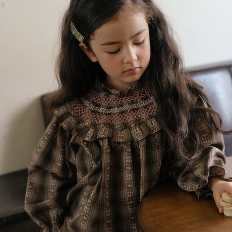 [予約] Mathilde Smocked Blouse/ OREN by Hibyebebe