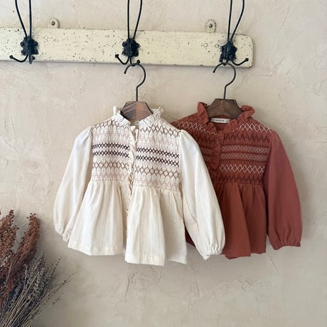 [予約] Merci Smocked Blouse/ OREN by Hibyebebe
