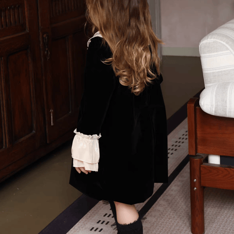 [予約] Cameo Frill Collar Dress