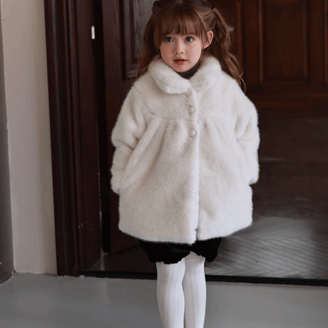 [予約] Polar White Fluffy Coat