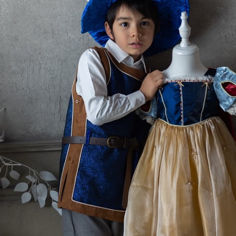 [予約] Royal Blue Feather Hat