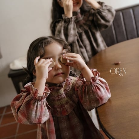 [予約] Mathilde Smocked Blouse/ OREN by Hibyebebe