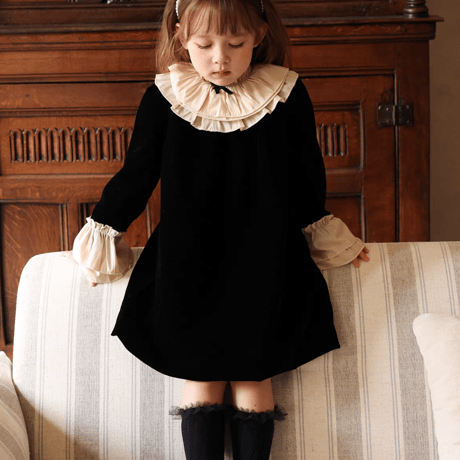 [予約] Cameo Frill Collar Dress